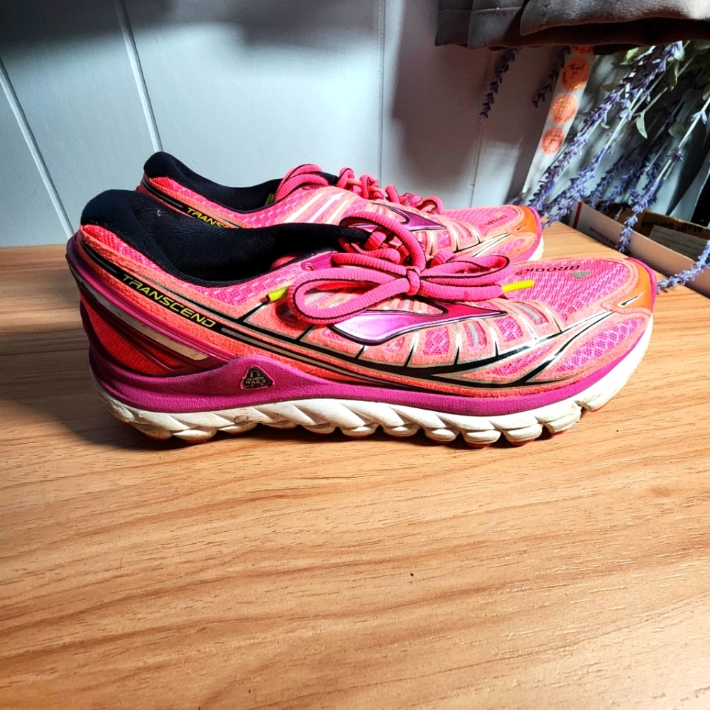 Brooks Transcend Women's Athletic Shoes Pink Orange